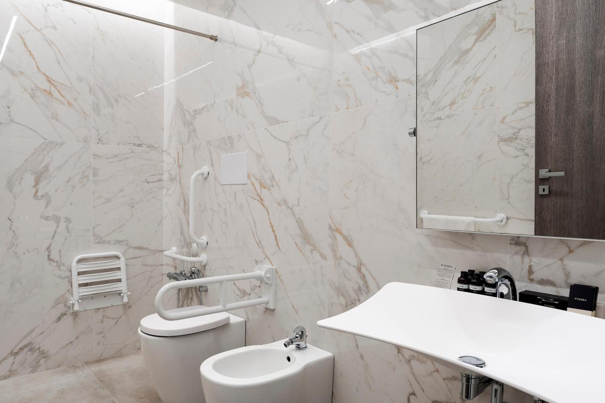Emerald Hotel Residence チェファル 部屋 写真