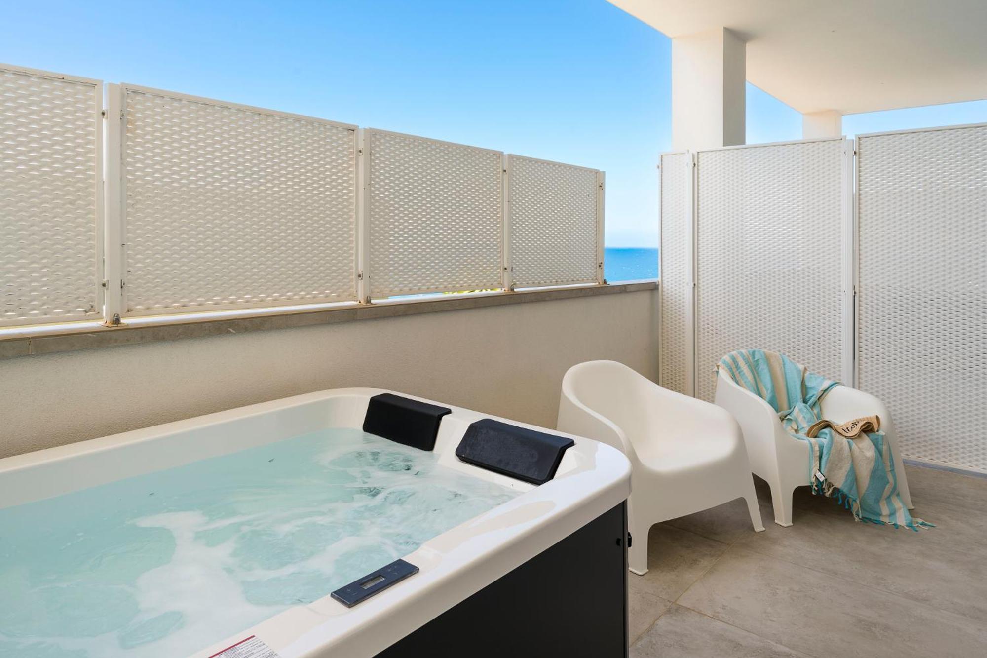 Emerald Hotel Residence チェファル エクステリア 写真