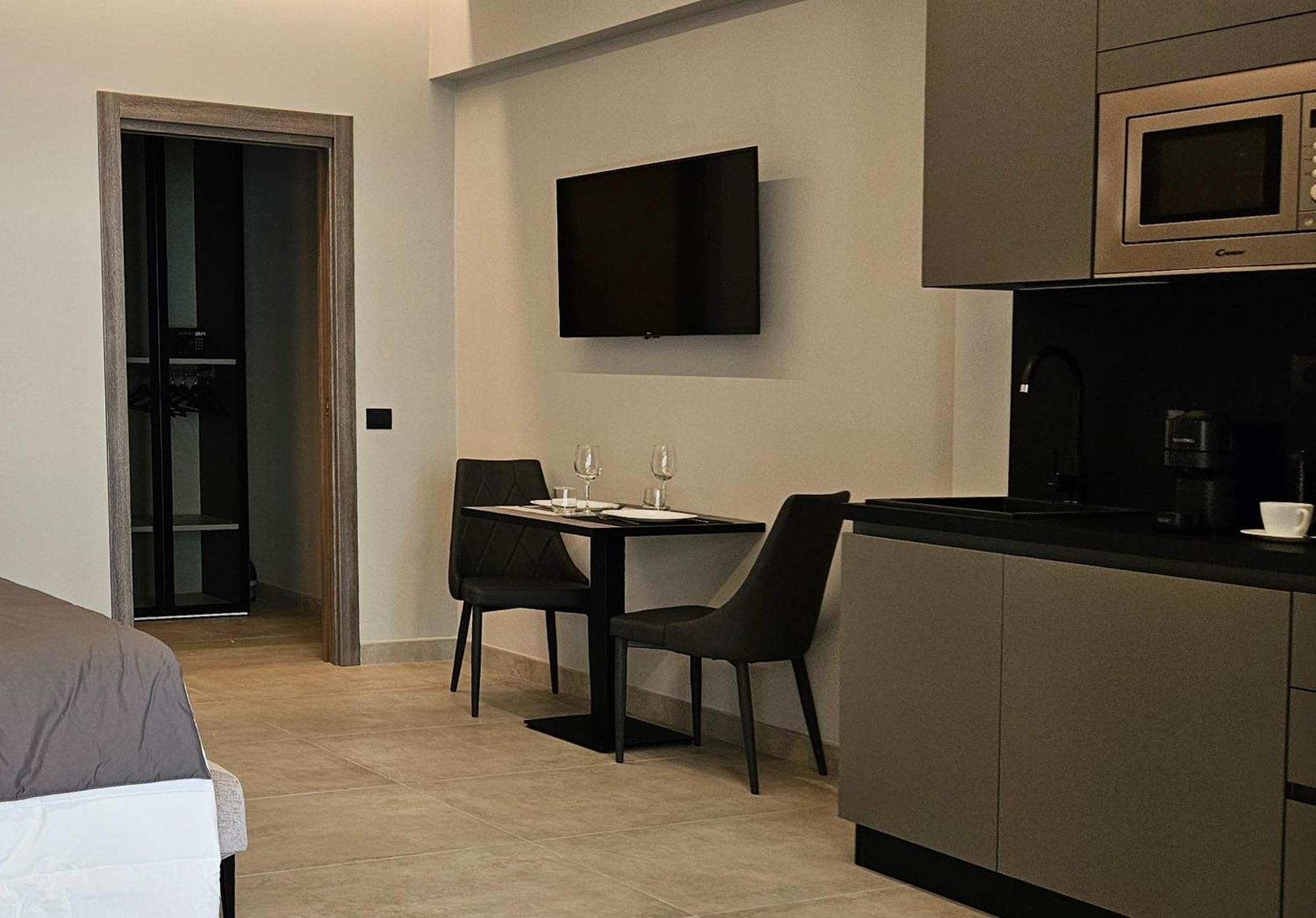 Emerald Hotel Residence チェファル エクステリア 写真