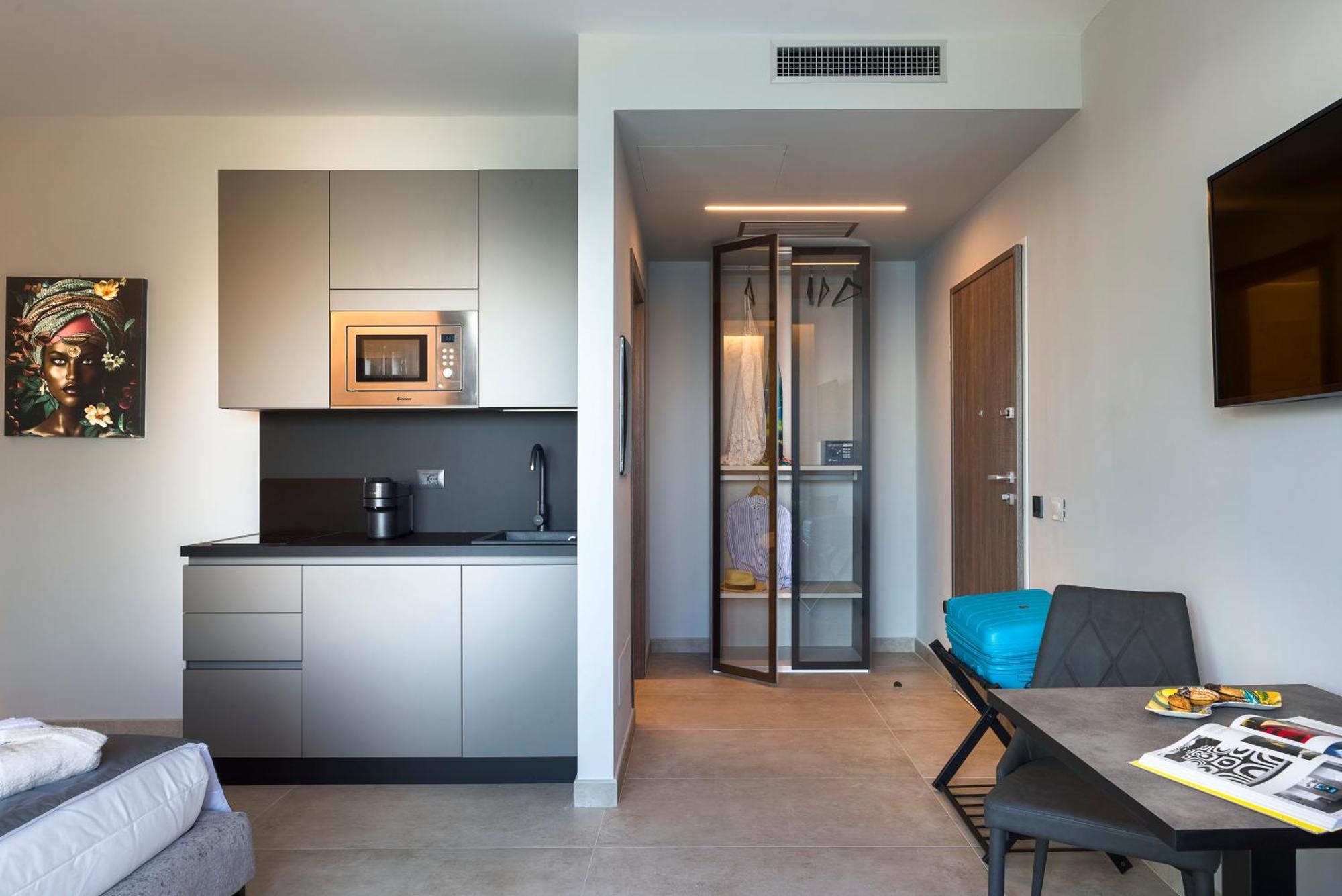 Emerald Hotel Residence チェファル エクステリア 写真