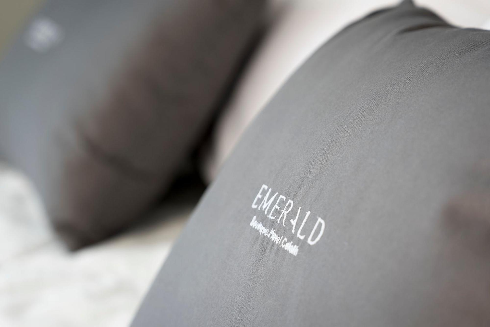 Emerald Hotel Residence チェファル エクステリア 写真